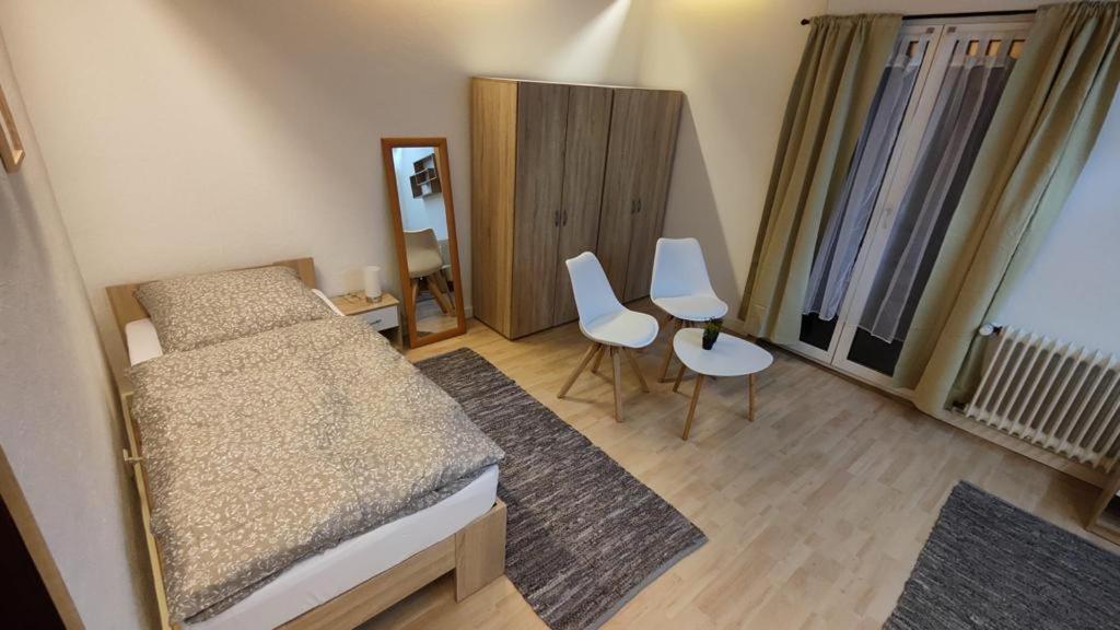 Ferienwohnung-Monteurwohnung Berta, 3 Personen In Kleve, Zentrale Lage Kleve  Luaran gambar