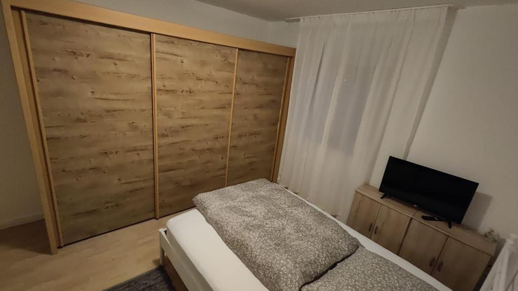 Ferienwohnung-Monteurwohnung Berta, 3 Personen In Kleve, Zentrale Lage Kleve  Luaran gambar